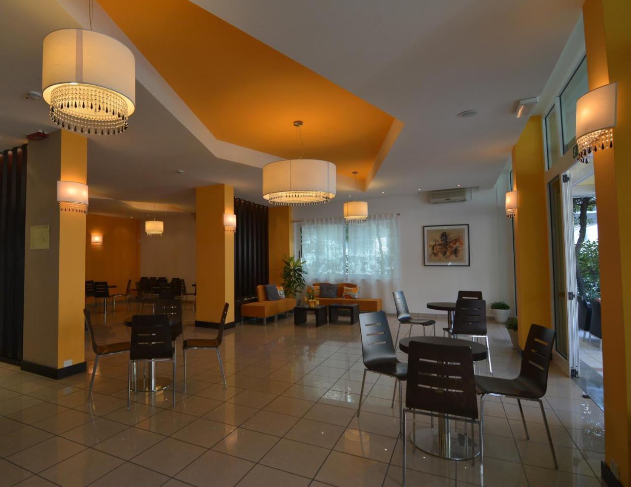 Hotel Orly 체제나티코 외부 사진