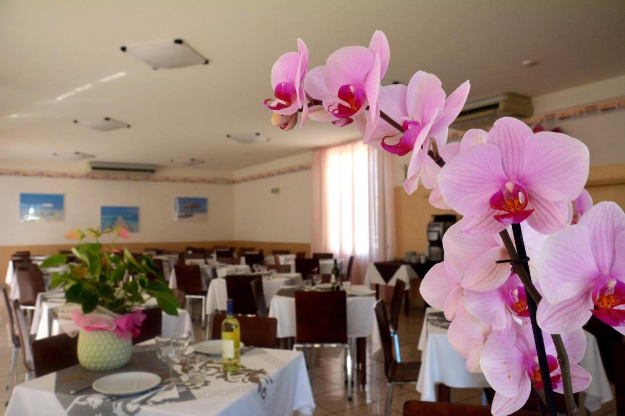 Hotel Orly 체제나티코 외부 사진