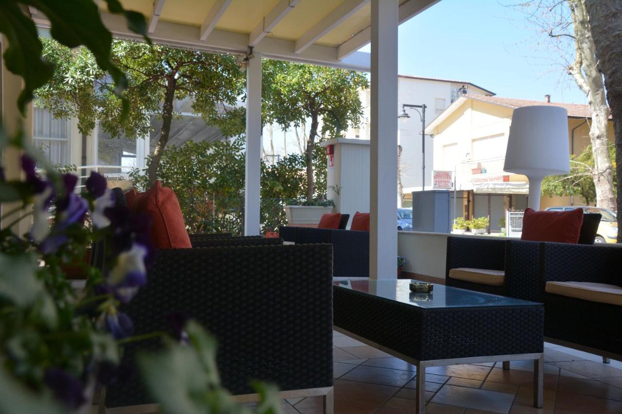 Hotel Orly 체제나티코 외부 사진