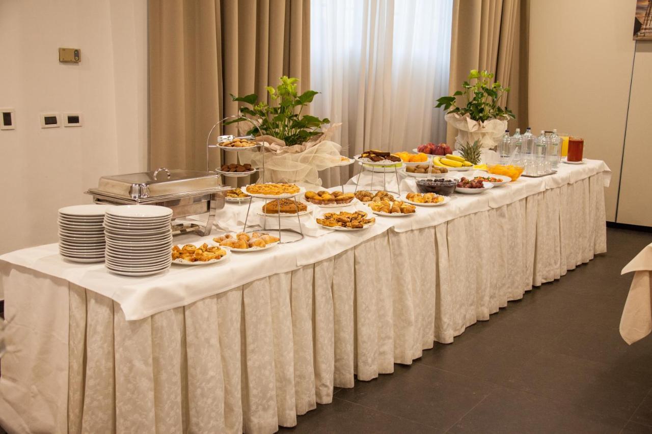 Hotel Orly 체제나티코 외부 사진