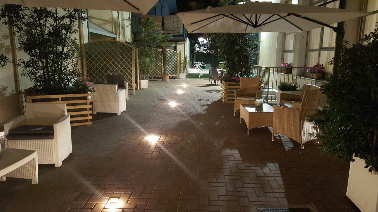 Hotel Orly 체제나티코 외부 사진